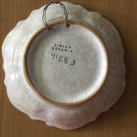 Beautiful hand painted Kirsch Keramik ceramic small bowl plate wall hanging - Picture 3 of 3